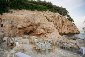 diner au bord de l'eau