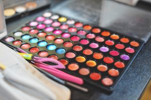 make up colorful eyeshadow palettes