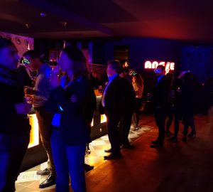 soiree entreprise theme ultraviolet (8)