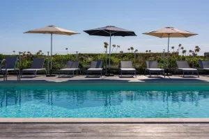 le grand large piscine 001