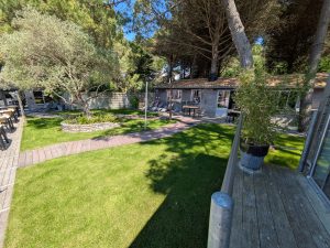 seminaire ile de ré, hotel de charme, avec salle de réunion cosy face a la piscine